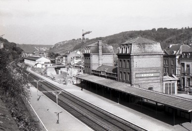 Dinant - SNCB Z03502D (2).jpg